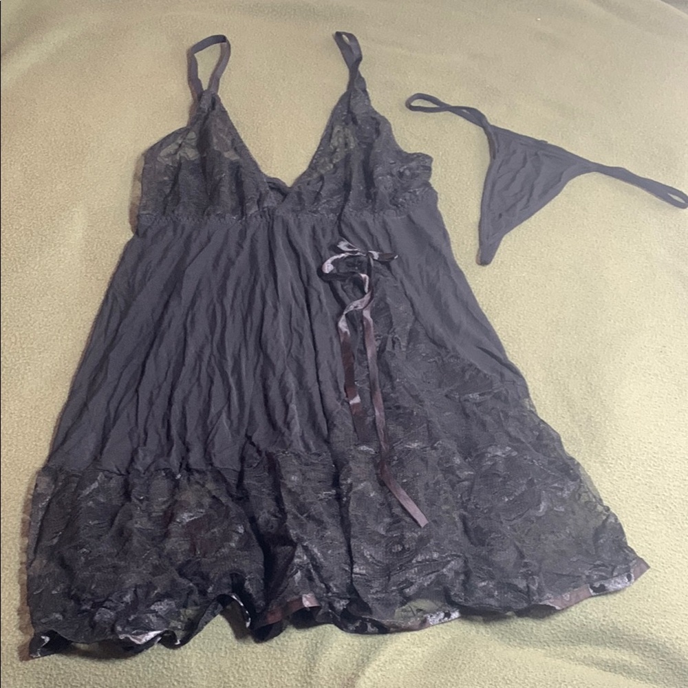 Gorgeous black mesh floral lace nighty and panty set.  Never worn. Size Medium
